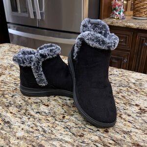 Clarks Black Suede Ankle Boots with Gray Faux Fur Cuff